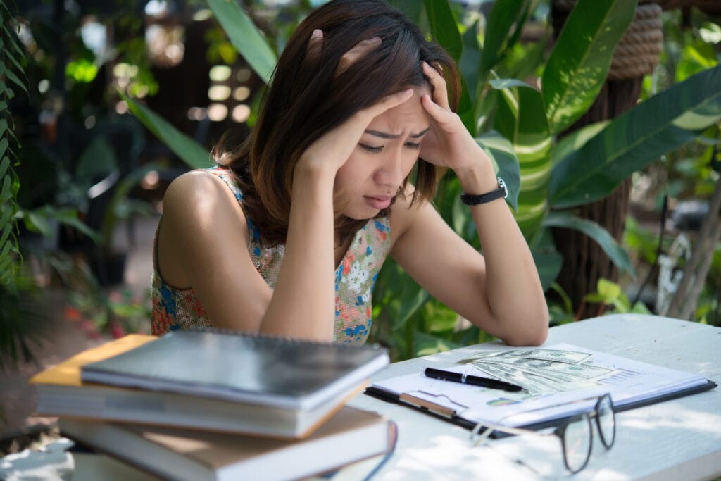 Trầm Cảm: Uống Thuốc Hay Trị Liệu Tâm Lý 10 roi loan lo au 1